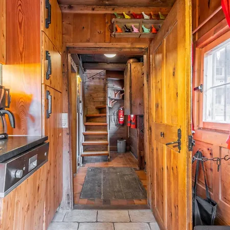 Kupferhaeusel Und Zinnhaeusel