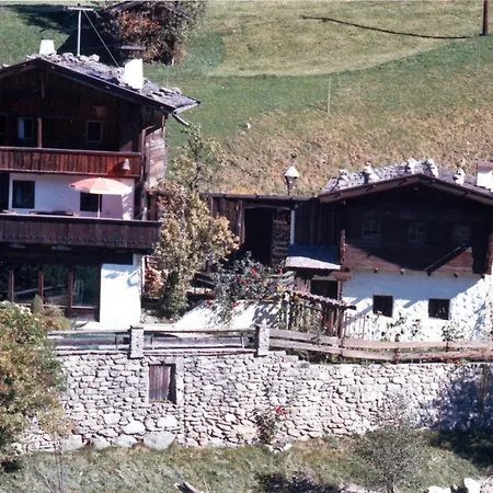 Kupferhaeusel Und Zinnhaeusel Alpbach