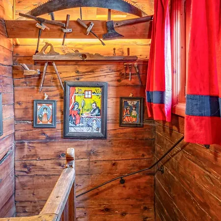 Kupferhaeusel Und Zinnhaeusel Alpbach